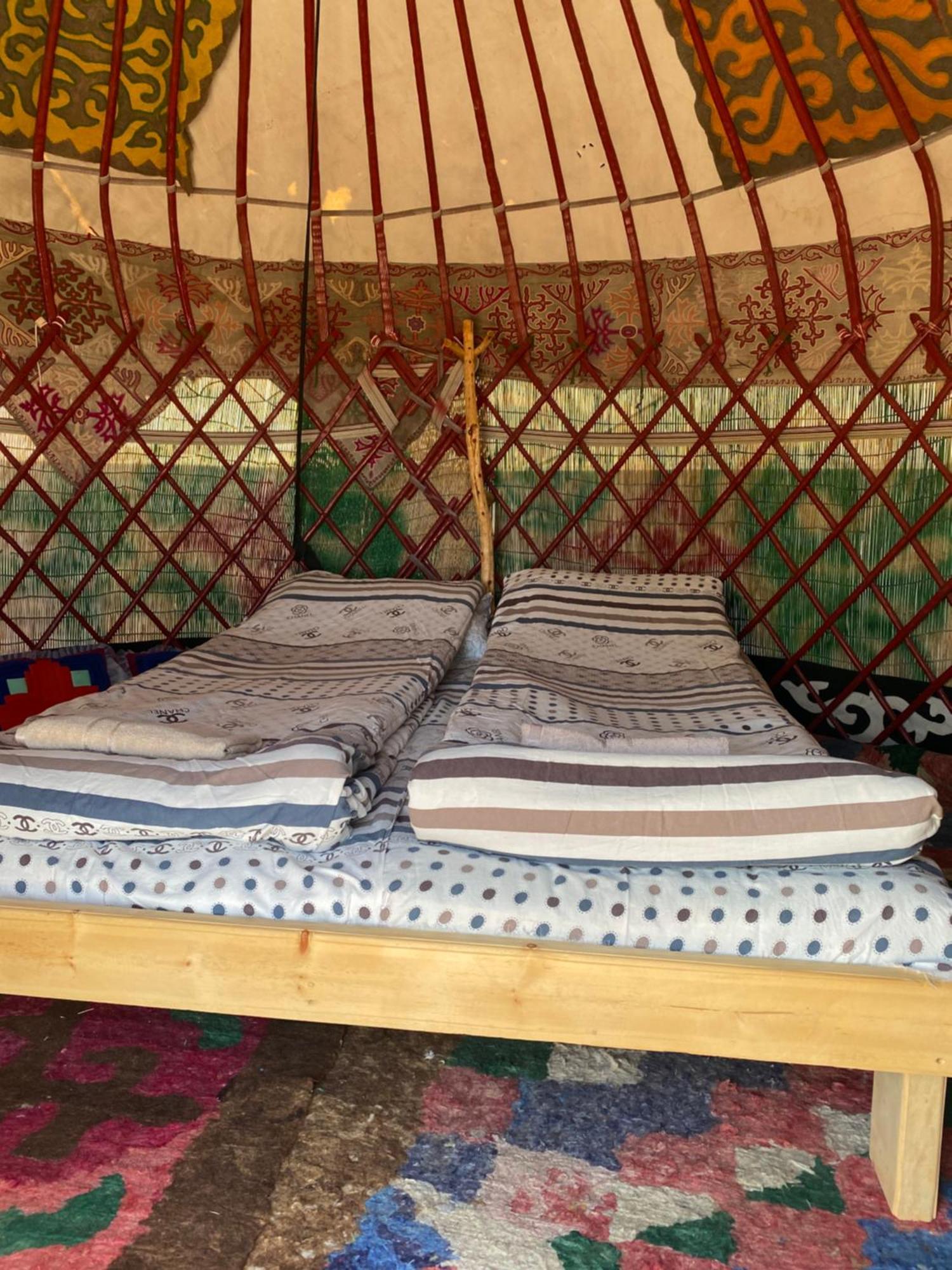 מלון Bokonbayevo Yurt Camp Sonun מראה חיצוני תמונה