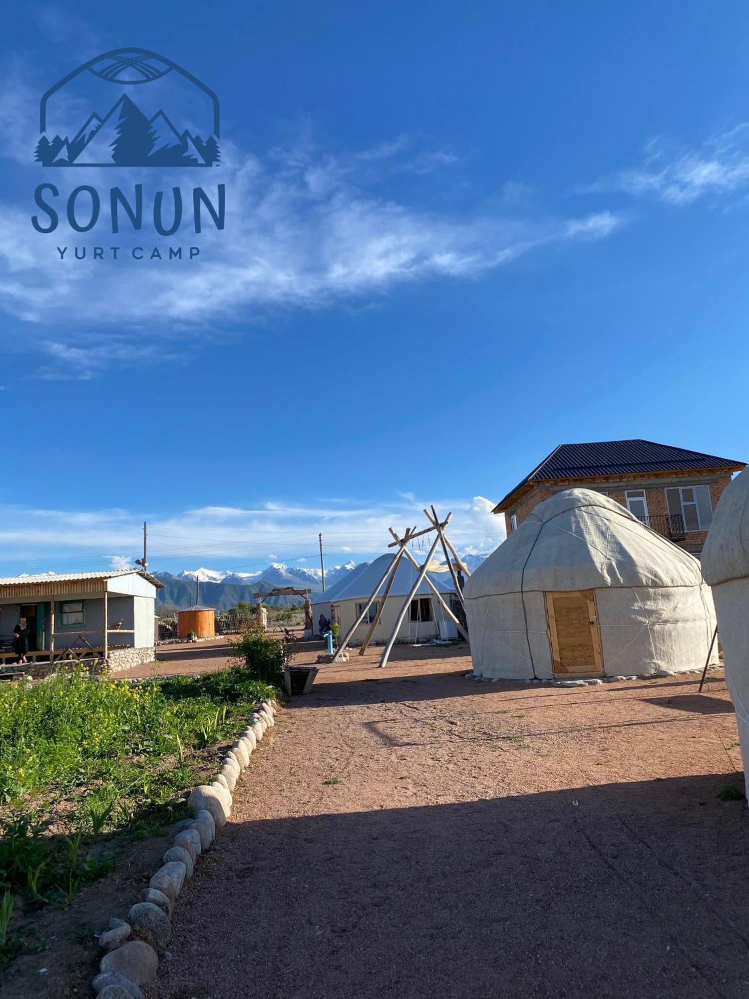 מלון Bokonbayevo Yurt Camp Sonun מראה חיצוני תמונה